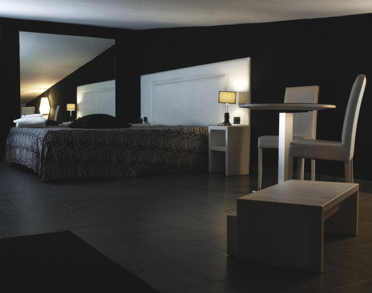 Hotel Masaniello Luxury คาโซริอา ภายนอก รูปภาพ