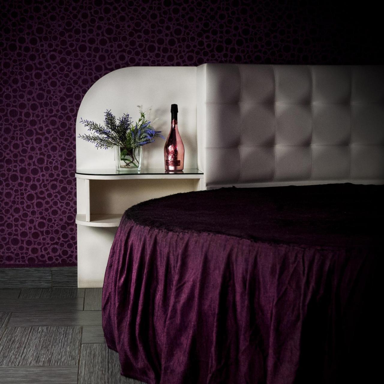 Hotel Masaniello Luxury คาโซริอา ภายนอก รูปภาพ