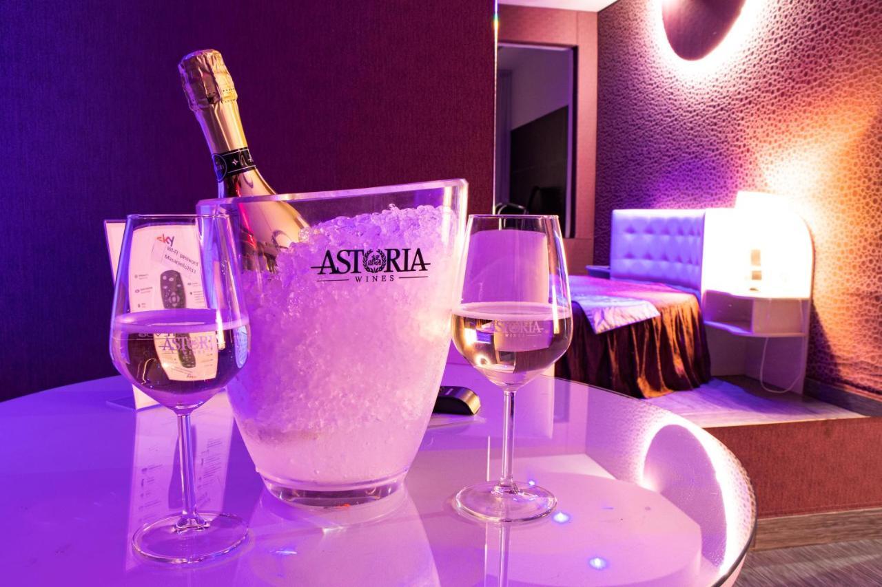 Hotel Masaniello Luxury คาโซริอา ภายนอก รูปภาพ